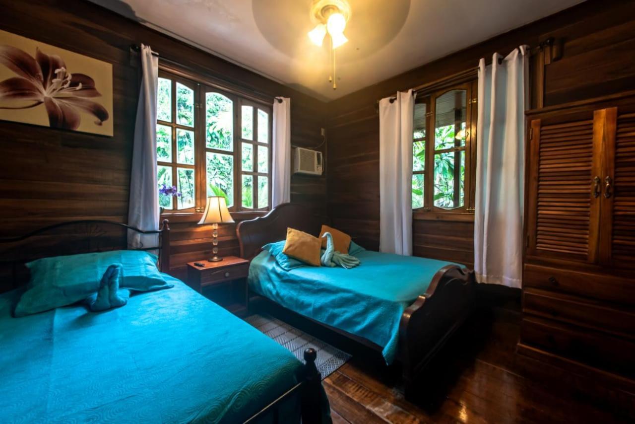 Hotel Tierra Verde Bed And Breakfast โบกัสทาวน์ ภายนอก รูปภาพ