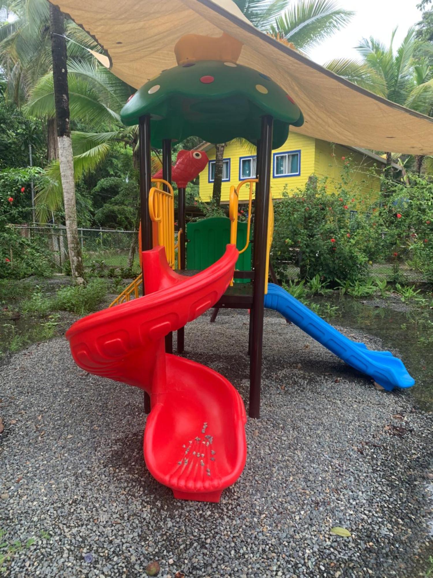 Hotel Tierra Verde Bed And Breakfast โบกัสทาวน์ ภายนอก รูปภาพ