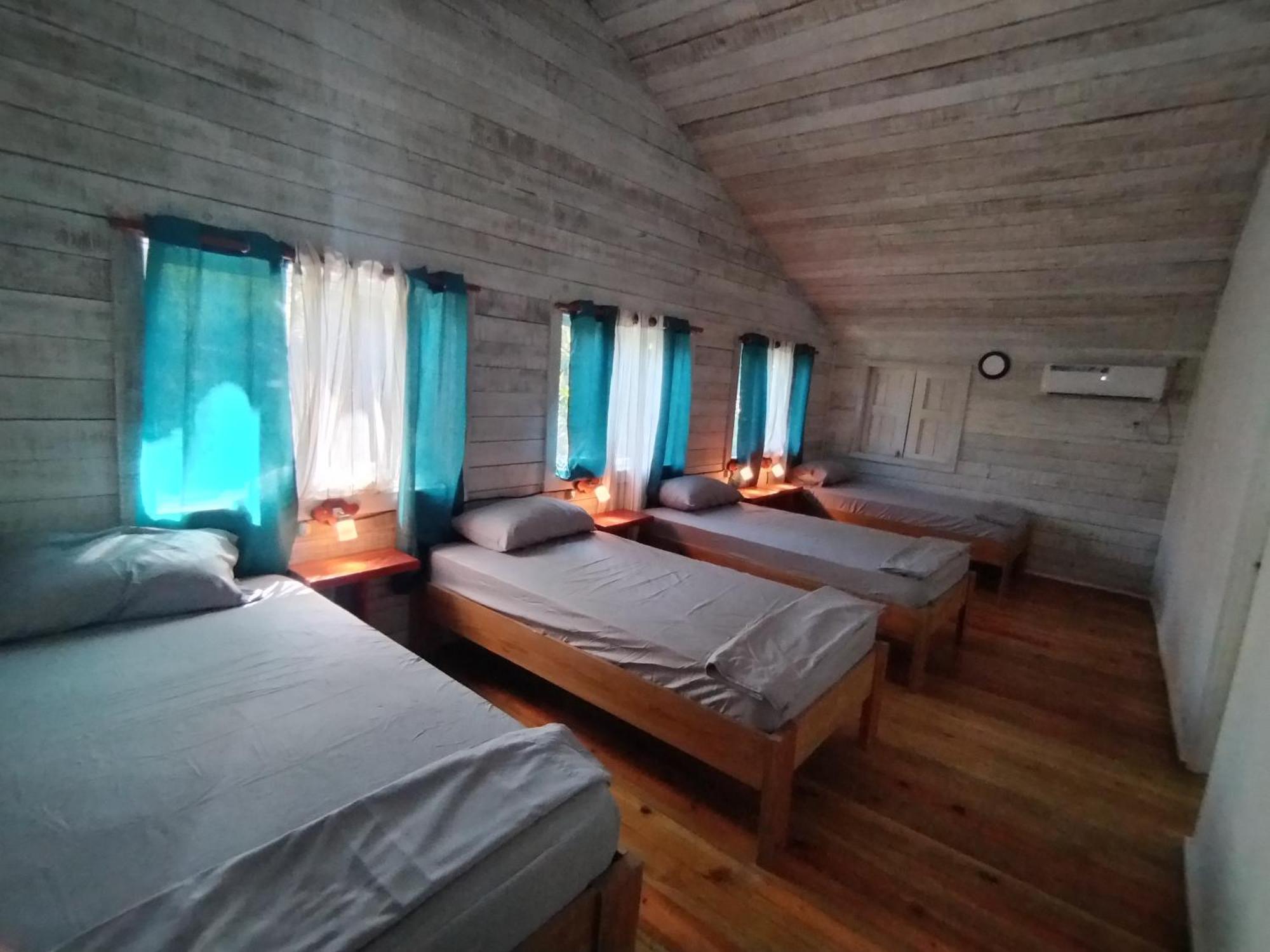 Hotel Tierra Verde Bed And Breakfast โบกัสทาวน์ ภายนอก รูปภาพ