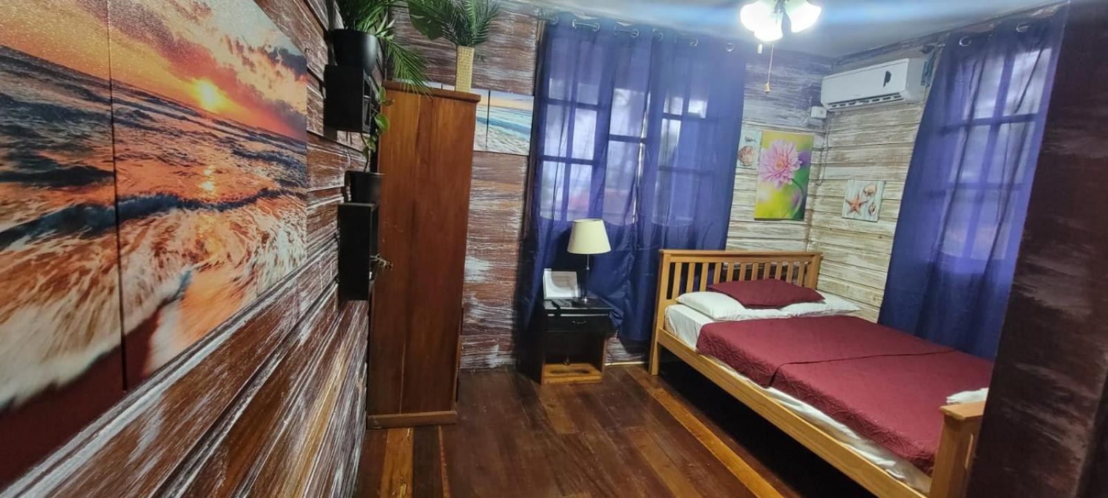 Hotel Tierra Verde Bed And Breakfast โบกัสทาวน์ ภายนอก รูปภาพ