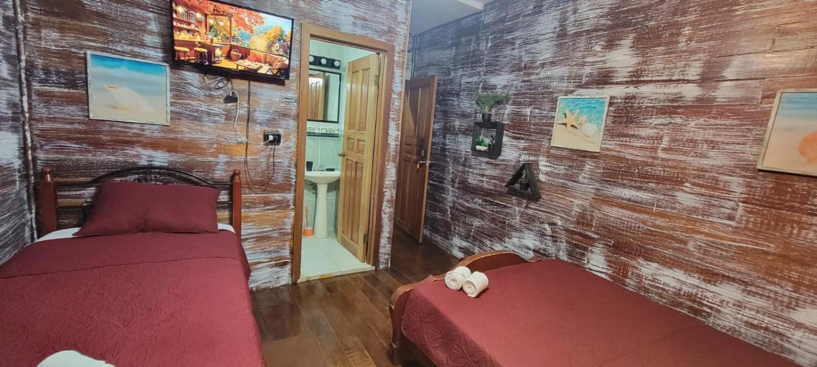 Hotel Tierra Verde Bed And Breakfast โบกัสทาวน์ ภายนอก รูปภาพ