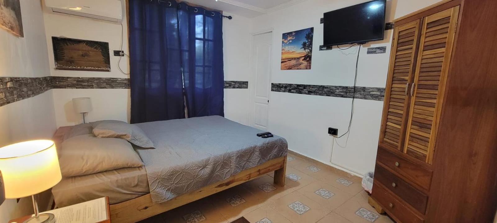 Hotel Tierra Verde Bed And Breakfast โบกัสทาวน์ ภายนอก รูปภาพ